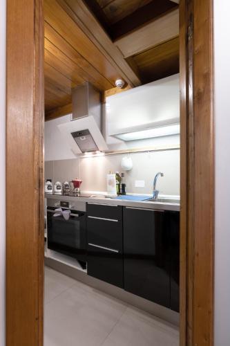 Maison Bilot - Tap to explore photos