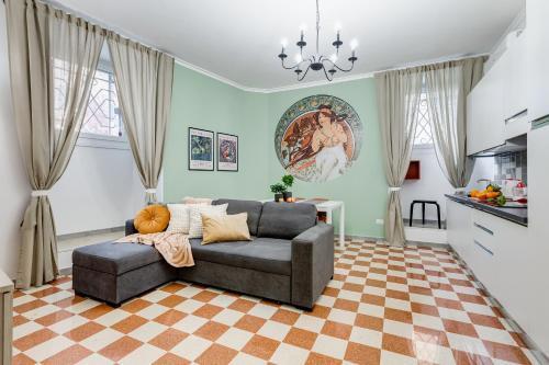 The Great Beauty - 2 double bedrooms & 2 bathrooms - Tap to explore photos