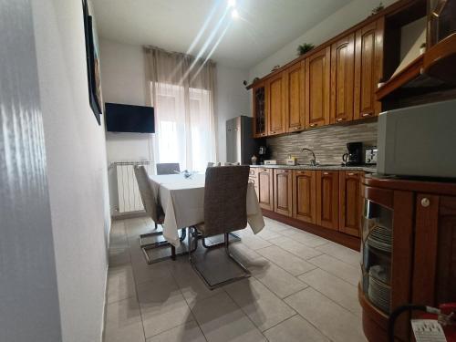 Rome Apartment D'Amata - Tap to explore photos