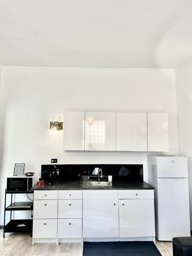 surf house Room Type - One-Bedroom Apartment surf house Room Type - One-Bedroom Apartment