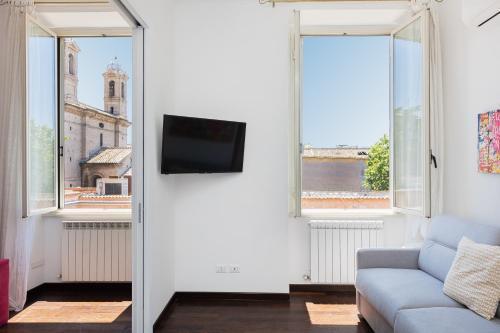 Corso View by Rental in Rome - Tap to explore photos