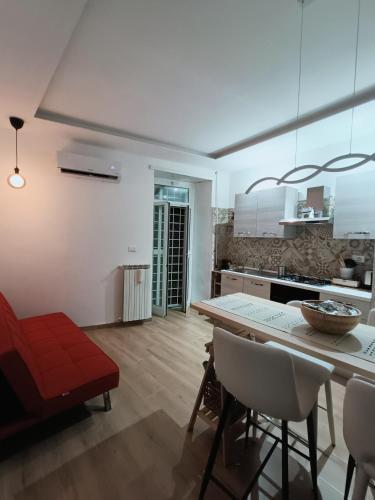 Casa Vacanza Ottavia Roma - Tap to explore photos