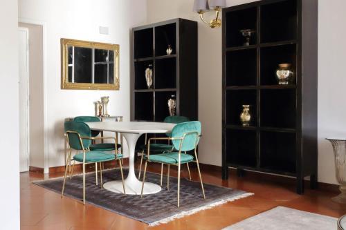 Leonina4 Cozy Apartment - Tap to explore photos