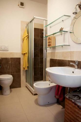 Cozy studio flat in Rome - Tap to explore photos