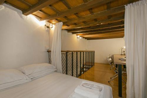 Pantheon Palazzo Nari #9