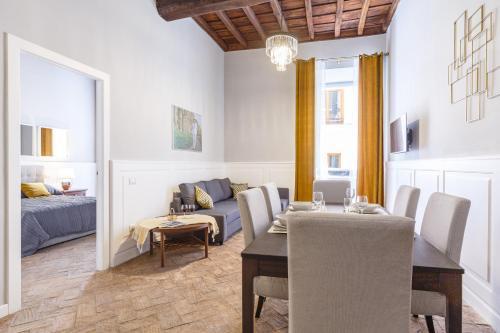 CasAlice Apartments Roma Trevi - Tap to explore photos