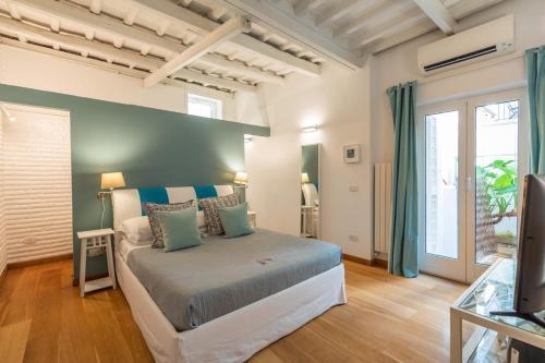 Trastevere Bright Apartment - Tap to explore photos