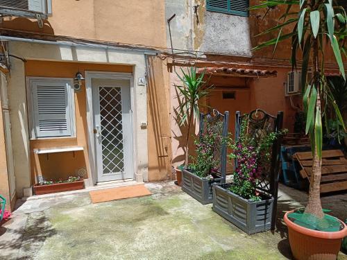Suites in Rome - Tap to explore photos