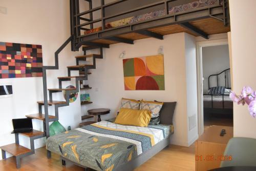 Trastevere St Ariabianca House - Tap to explore photos