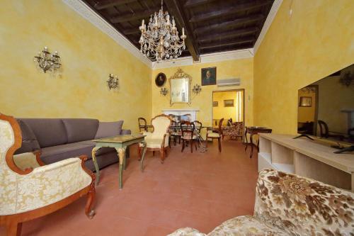 Vantaggio - Tap to explore photos