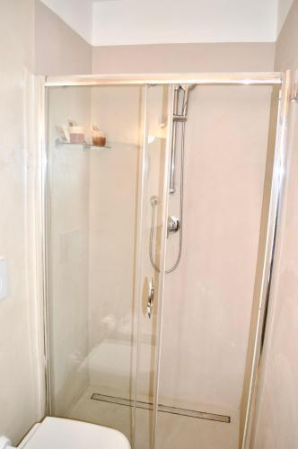 AmareRomaRooms Room Type - Large Double Room AmareRomaRooms Room Type - Large Double Room