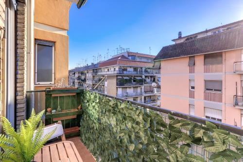 COSY FLAT CINECITTA' - Tap to explore photos