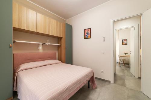 Eleonora Apartments - Tap to explore photos