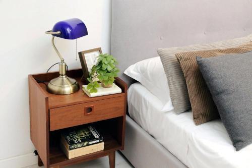 Monti Spacious Apartment 2 - Tap to explore photos