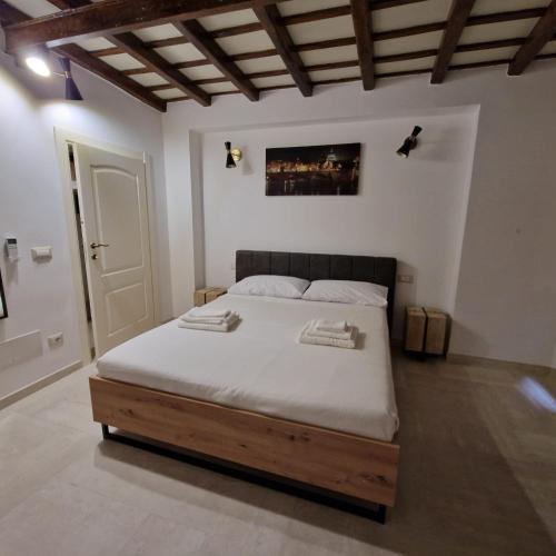 Casina Giubbonari Room Type - Large Double Room