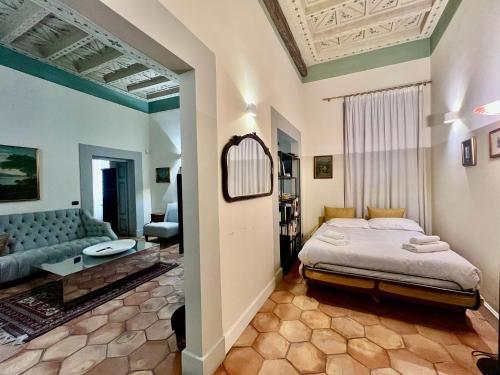 Trevi Luxury - Tap to explore photos