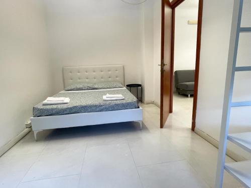 Mazzini Boutique Apartment - Tap to explore photos