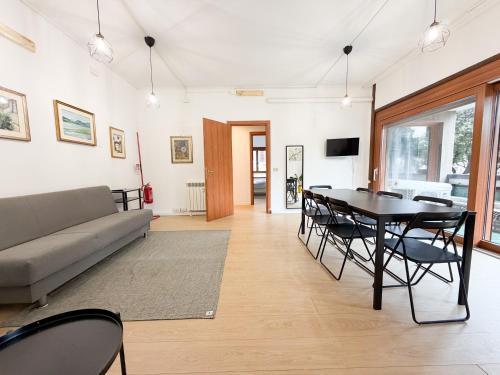 Mazzini Boutique Apartment - Tap to explore photos