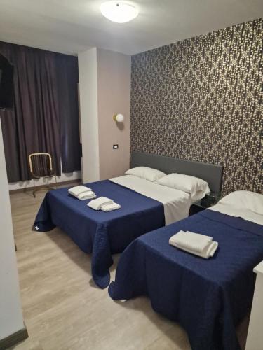 Roma story 2 Room Type - Triple Room