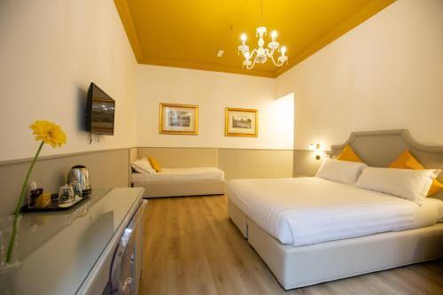 Duelle Vatican Suite Room Type - Triple Room