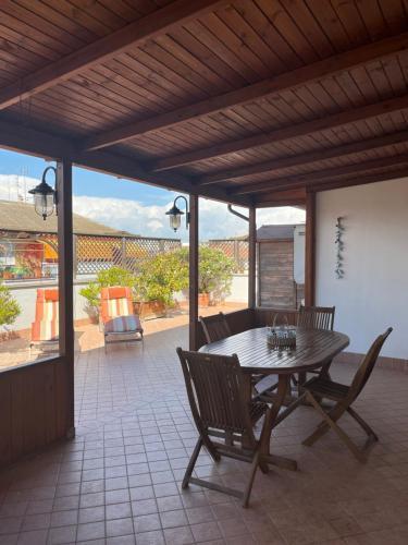 Attico con terrazza in Via dei Traghetti Room Type - Two-Bedroom Apartment