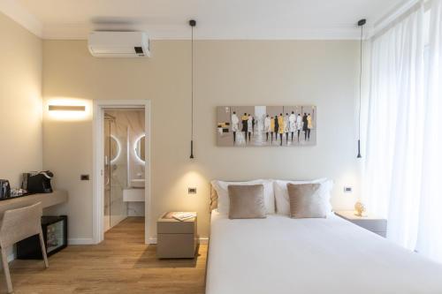 Elegantia Luxury Rooms Room Type - Deluxe Double Room