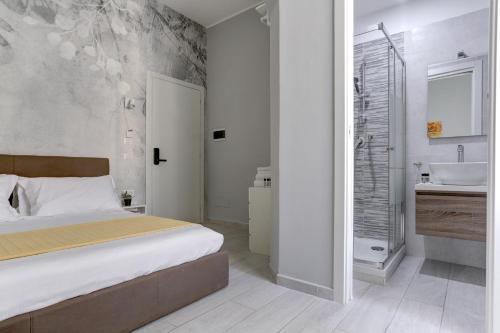 Voyager House Termini - Home and More - Tap to explore photos