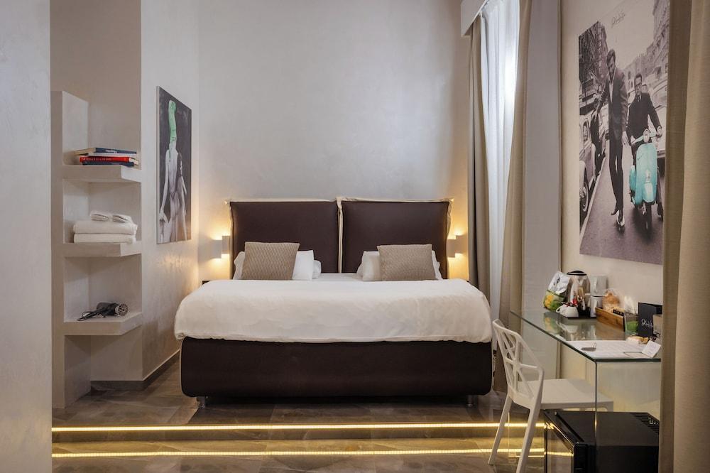 DolceVitaSuite Room Type - Deluxe Room, 1 King Bed with Sofa bed DolceVitaSuite Room Type - Deluxe Room, 1 King Bed with Sofa bed