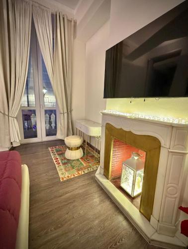RomAntic Dreams Sistina Guest House - Tap to explore photos