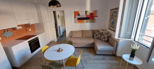 Alba Roma Holiday Home - Tap to explore photos