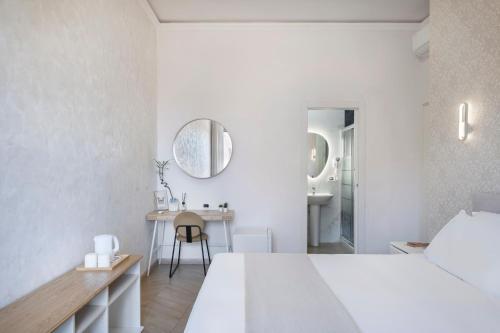 Rohome Stay Room Type - Standard Double Room Rohome Stay Room Type - Standard Double Room