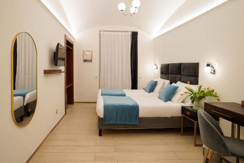 Charm&Bella GuestHouse Room Type - Deluxe Double or Twin Room