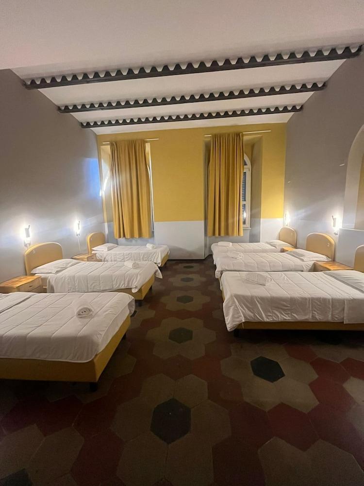 Borgo Ripa Urban Travel Room Type - Bed in 6-Bed Male Dormitory Room