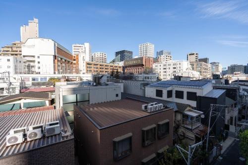 CREAL premier Akasaka