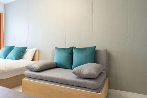 FELICE Morisita - 一部客室家具リニューアル Room Type - 1 Bedroom (Warm Neutral) - Refurbished Oct 2026 with Premium Furnishings