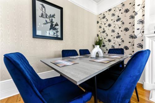 Peaceful and Radiant 3BR Flat - Tap to explore photos