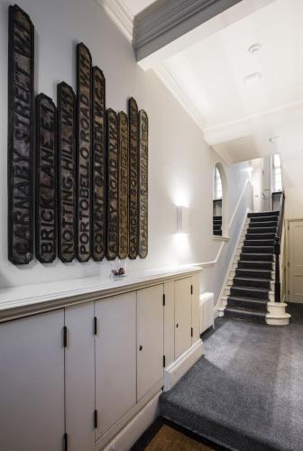 The Grosvenor Square Penthouse - Tap to explore photos