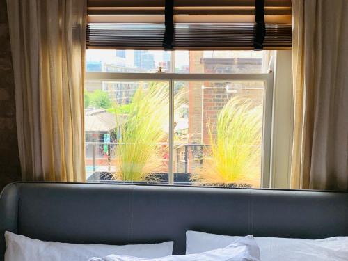 Your Private Hoxton Apartment Sleeps 3 London Zone 1 - Tap to explore photos