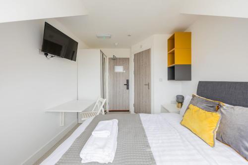 Charming Hotel Laundry near Tufnell Park - Tap to explore photos