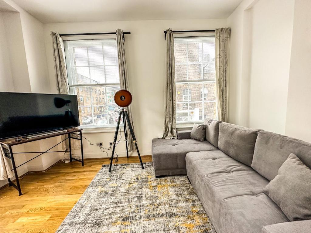 Gower street residences - Tap to explore photos