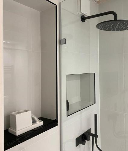 Studio flat in the heart of St. Johns Wood - Tap to explore photos