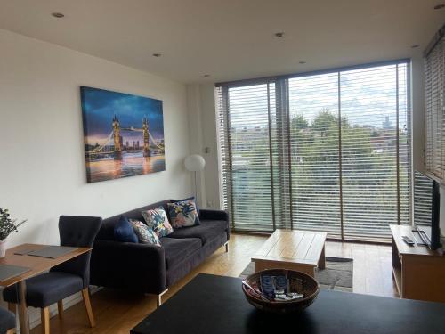 Fantastic located Central London Apartment - Tap to explore photos