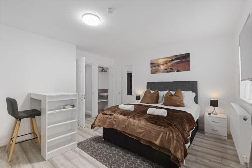 Stylish Studio room in Mill Hill - Tap to explore photos