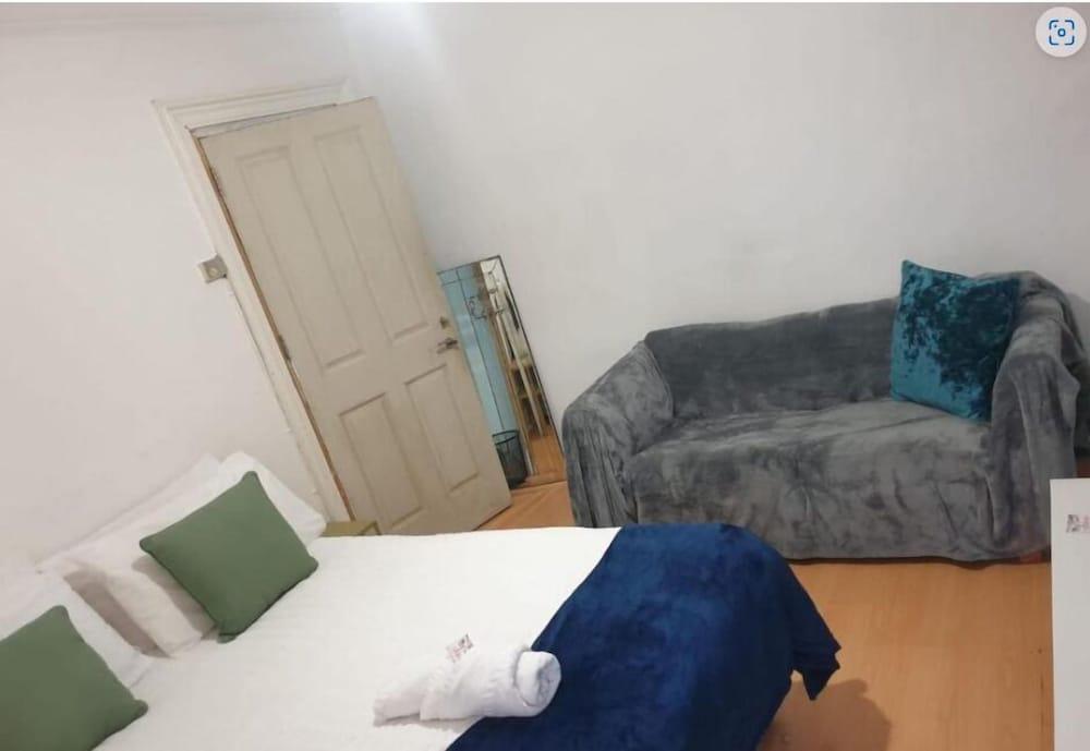 Great Value Bedroom FERN 2