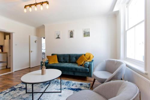 Marvelous Flat in Earls Court - London - Tap to explore photos
