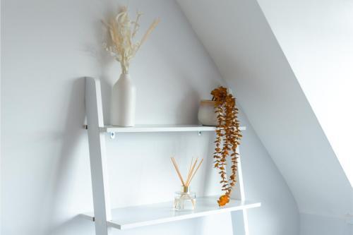 Sweet and Lovely 2BR with Free Parking - Tap to explore photos