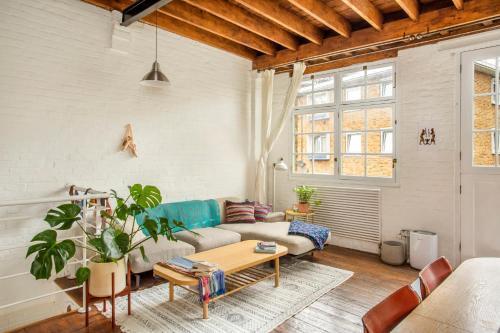 Spacious and Cosy Apartments Kings Cross, Euston, Camden - Tap to explore photos