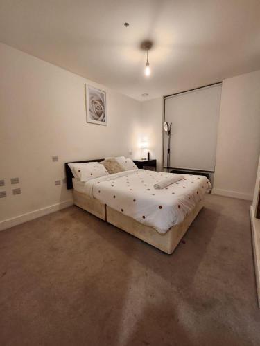SweetHome Luxury Apartment - Tap to explore photos