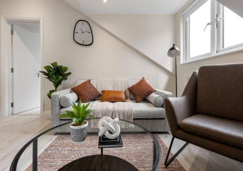 The Serene City Zen - 1BR Sanctuary - Tap to explore photos
