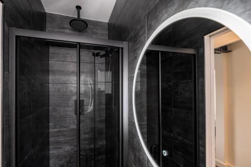 Central London apartment in Vauxhall near big Ben - Tap to explore photos
